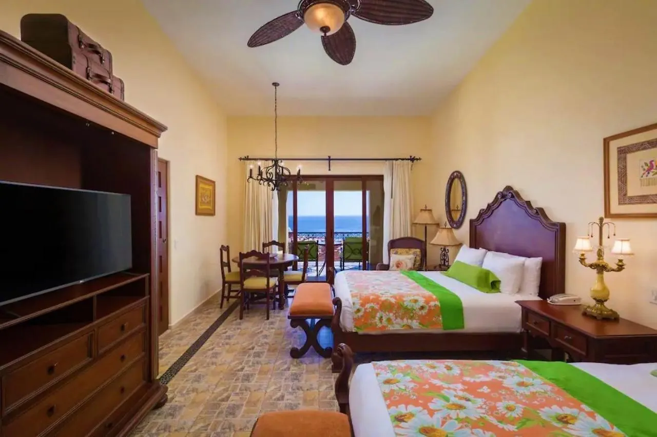 Luxurious Family Suite At Cabo San Lucas